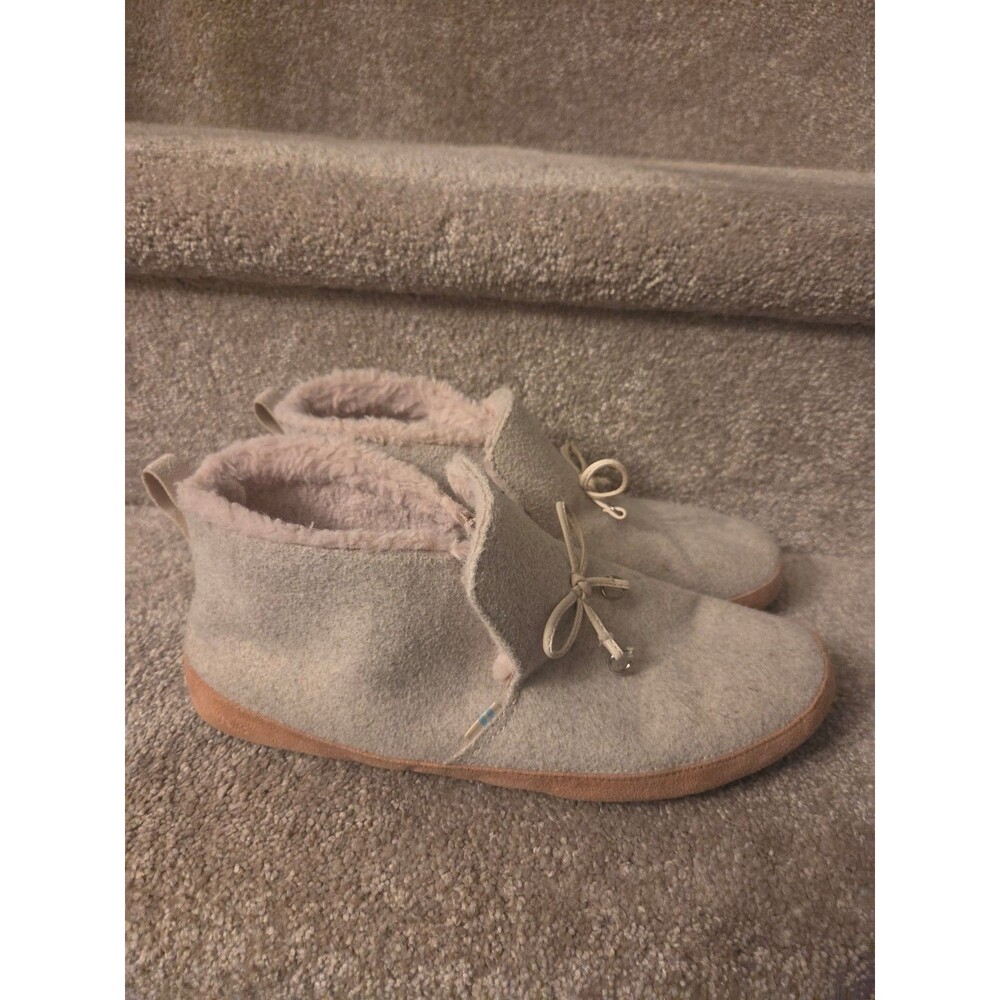 TOMS "Nahla" Light Gray Felt Slip-On Booties w/ Pink Inner Lining Size 9